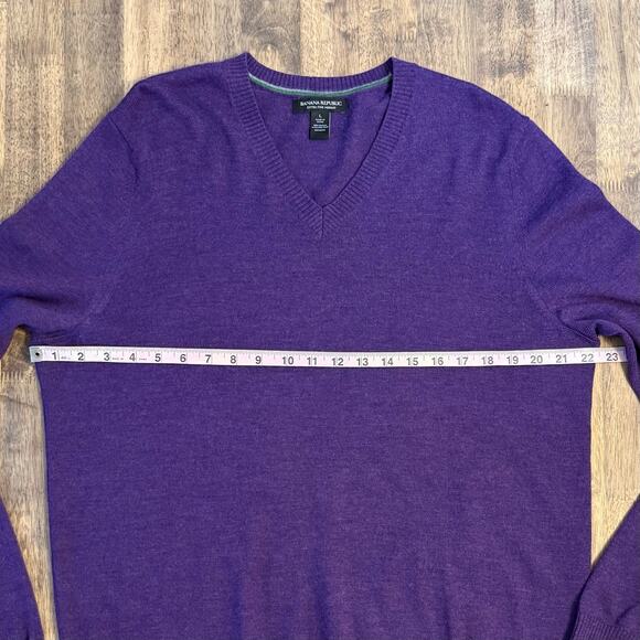 Banana Republic 100% Extra Fine Merino Wool V-Neck Pullover Sweater Purple Large - Picture 5 of 9
